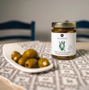 Grüne Chalkidiki-Oliven mit Knoblauch gefüllt...